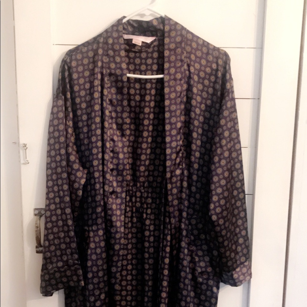Women’s Victoria’s Secret silk robe